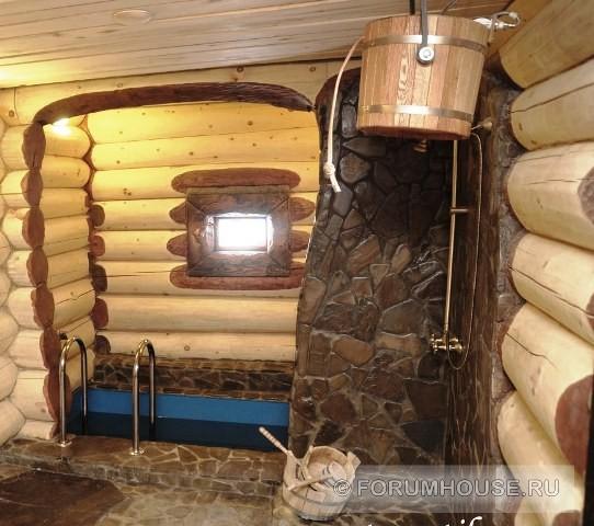 - Сауна - це невелика парна кімната з металевою піччю, відкритими каменями, сухим повітрям та рівномірним нагріванням всього приміщення до високих температур