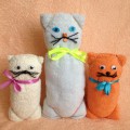 Майстер-клас «Кішка з кошенятами з рушників» - оформлення подарунка   Пропоную Вашій увазі варіант оформлення потрібного подарунка - рушники в техніці орігамі
